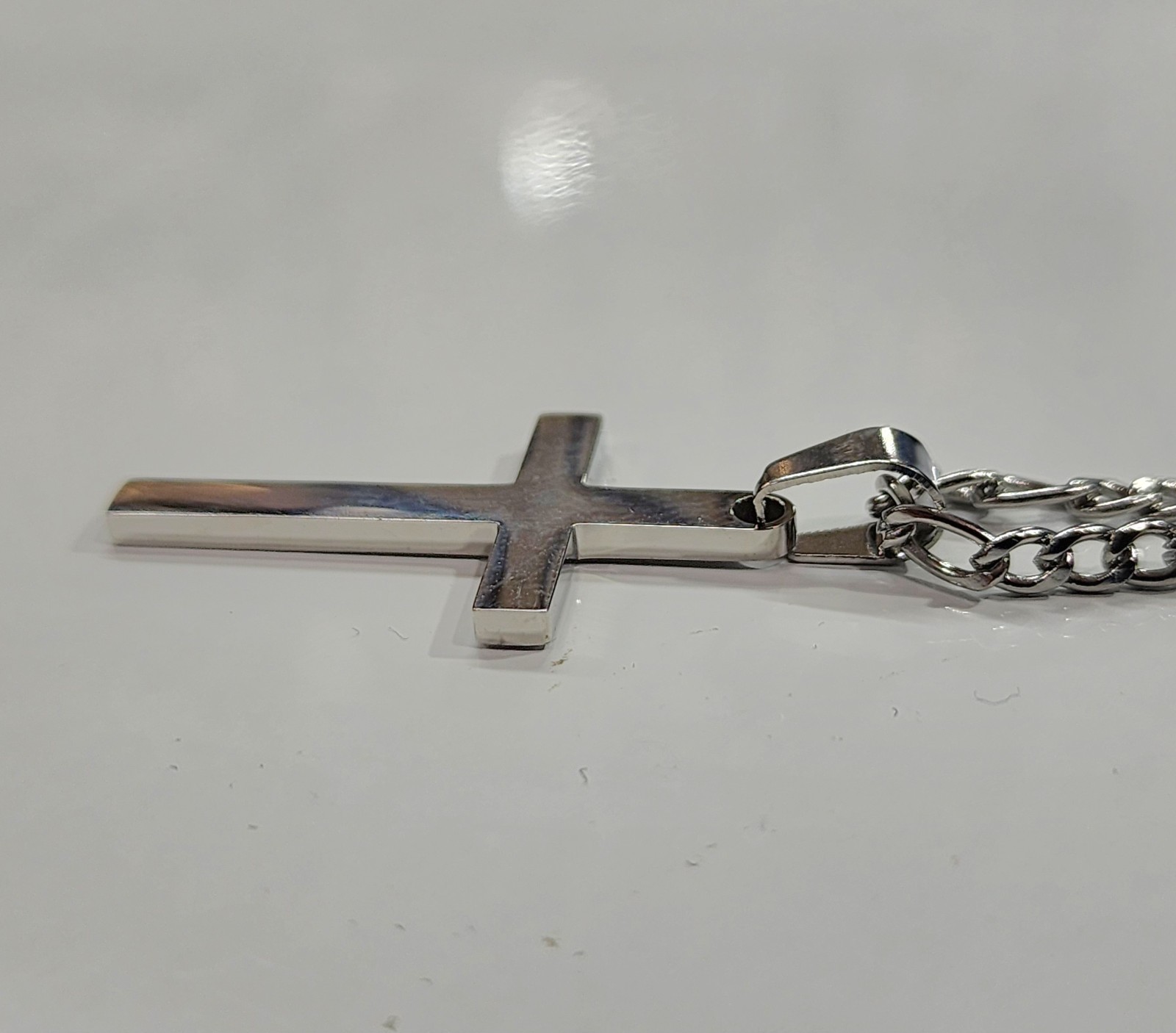 Stainless Steel Cross 1.5 inch Long with 18-inch Long 2.5mm Figaro Chain