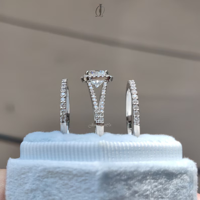 3.60Ct Cushion-Cut EF/VS1 Lab Grown Diamond Engagement Ring Set 14K White Gold