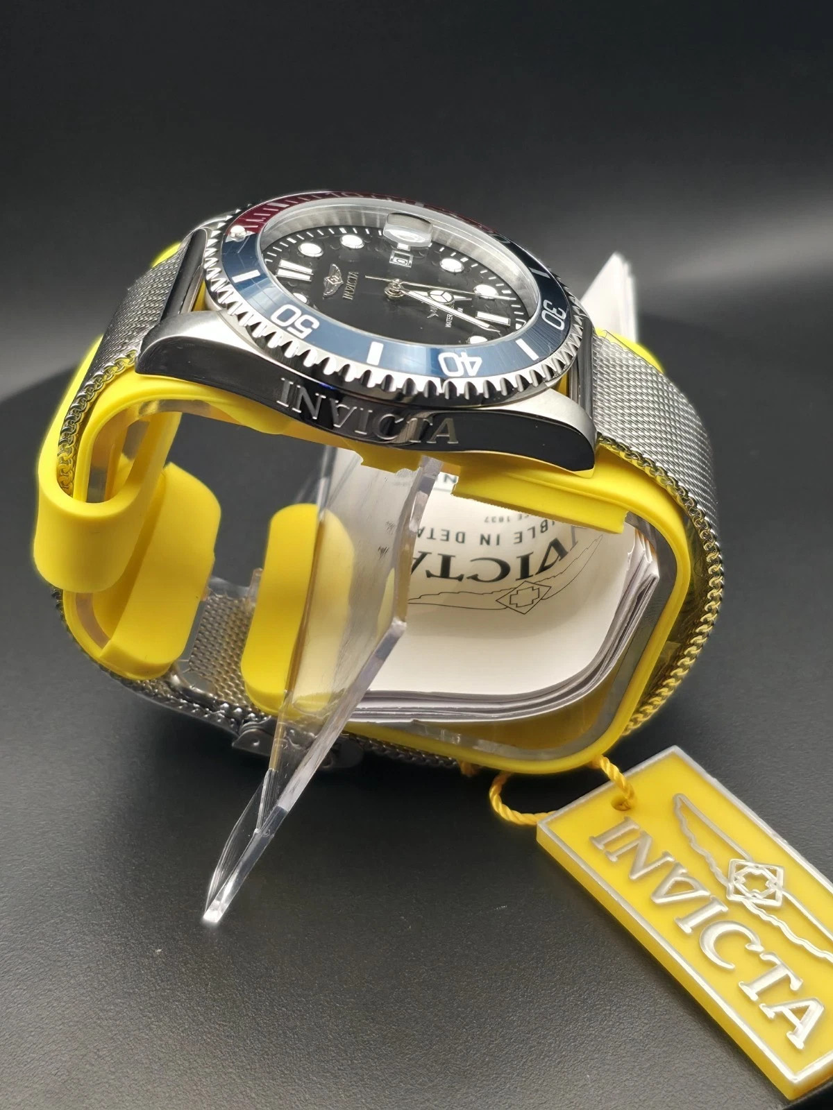 Invicta Pro Diver Curve Men’s Watch – 43mm, Steel, “Pepsi” (47176)