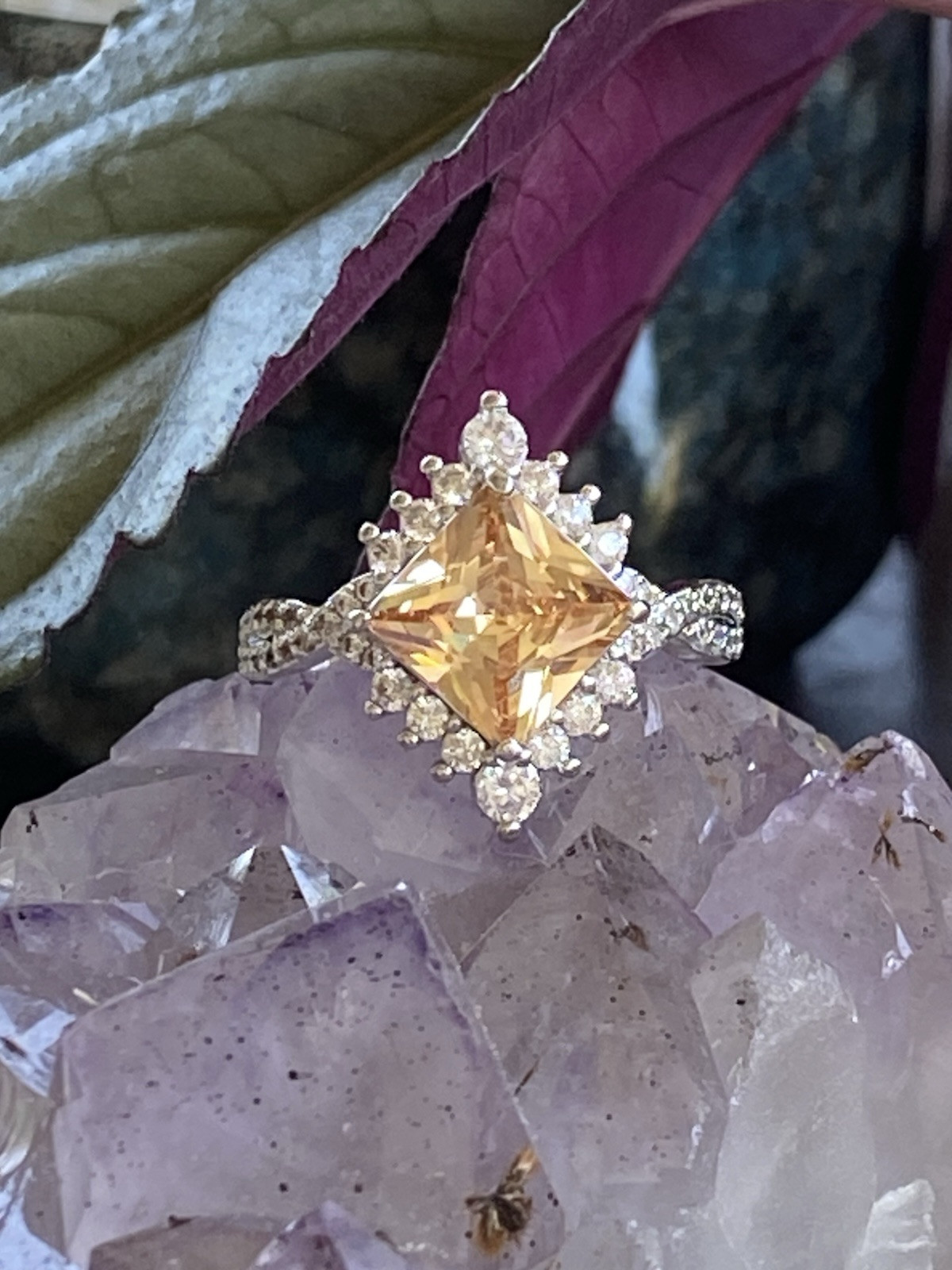Bomb Party Ring 💍 Size 7 RG38015 “Pure Bliss” 🧡 Original Collection