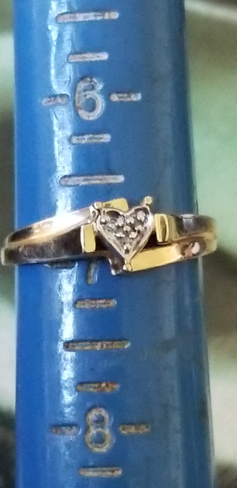 10K Solid Yellow Gold Diamond Heart Ring Size 7 1.95g