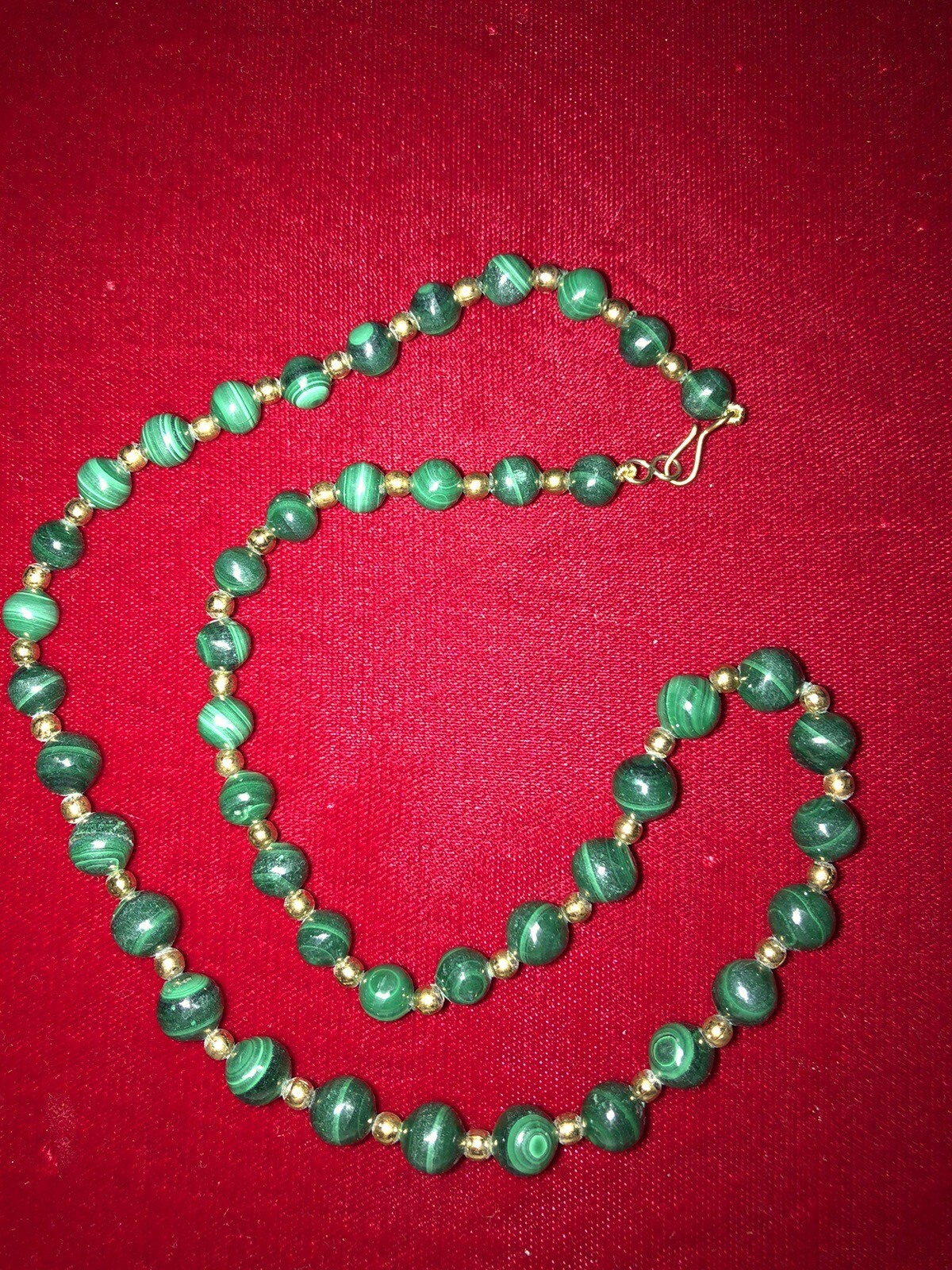 Graduated Malachite Gemstone Bead Necklace 21 Inches