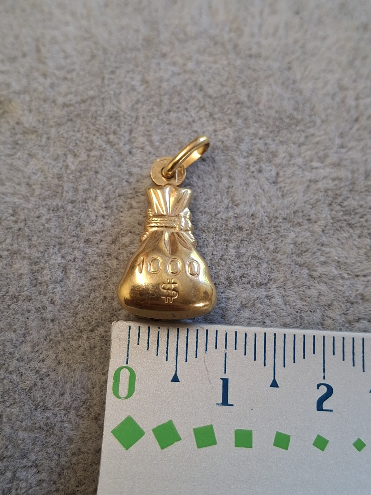 9ct Gold $1000 Money Bag Pendant,