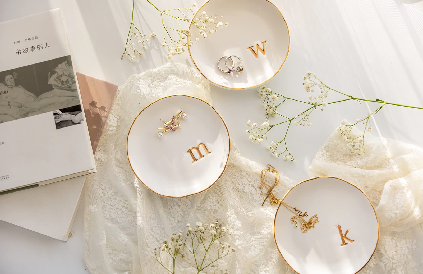 COLLECTIVE HOME Ceramic Jewelry Tray, Trinket Dish, Gifts for Women (M)