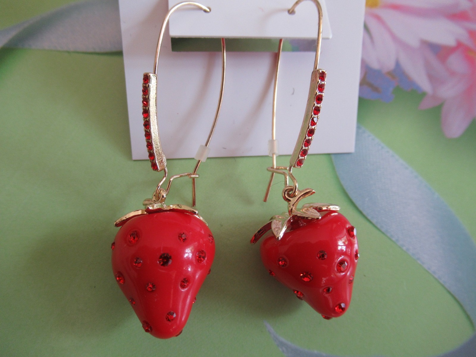 BETSEY JOHNSON Authentic Strawberry RED Rhinestones Sherperd Hooks Earrings