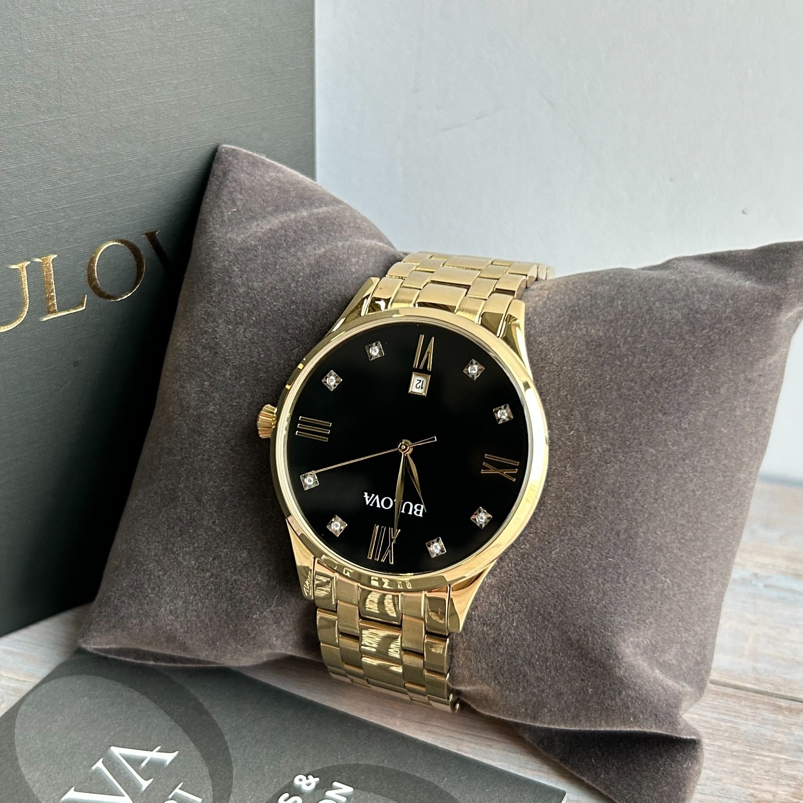 Bulova 97D108 Classic Diamond Black Dial Gold-Tone Men’s Quartz Watch 40mm New