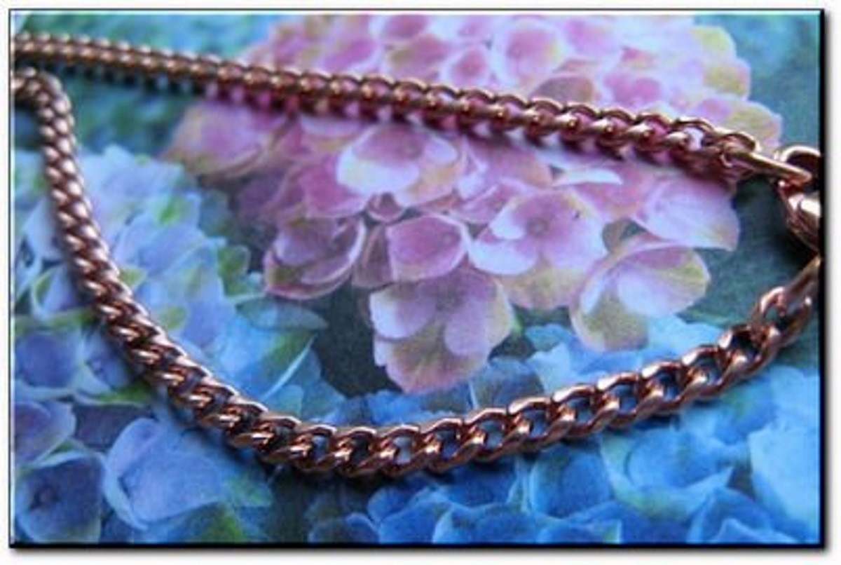Solid Copper Chain CN009G – 1/8 of an inch wide. Available in 18 to 30 inches.