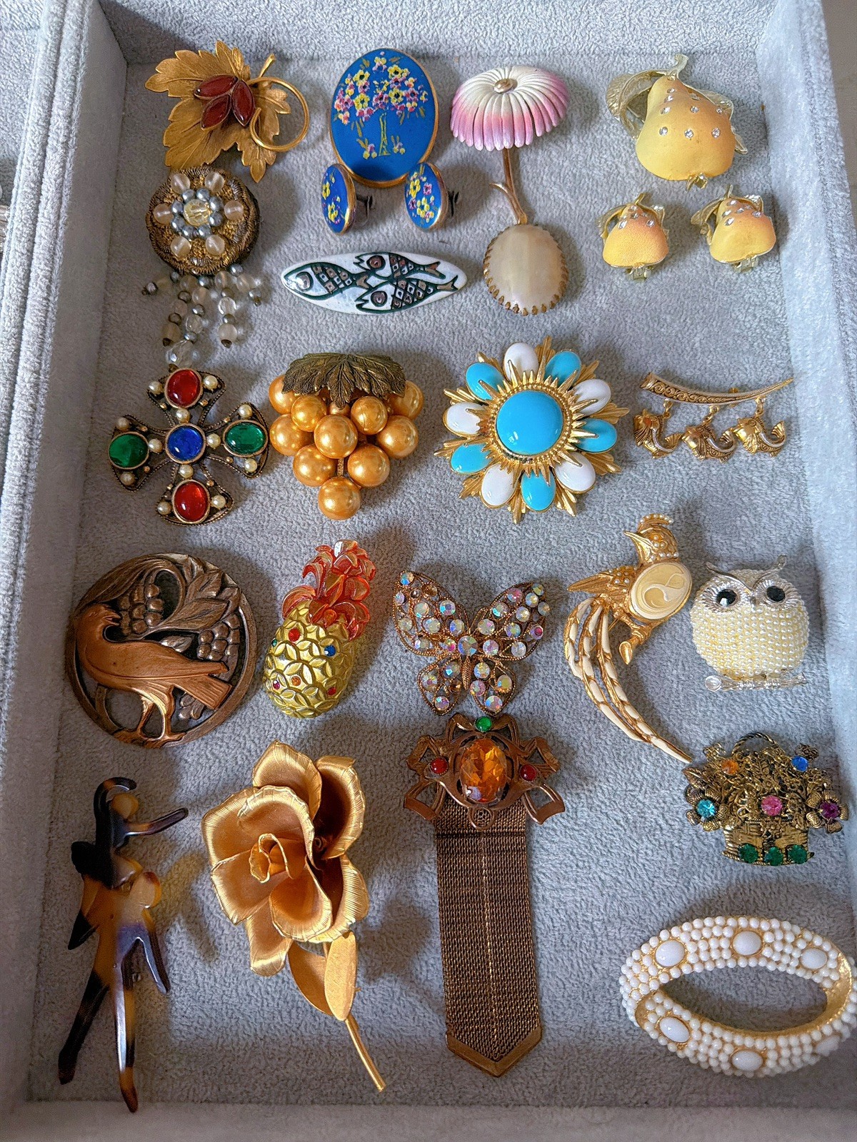 Exquisite Vintage High End Jewelry Lot 114 Juliana Vrba Miriam Haskell& More