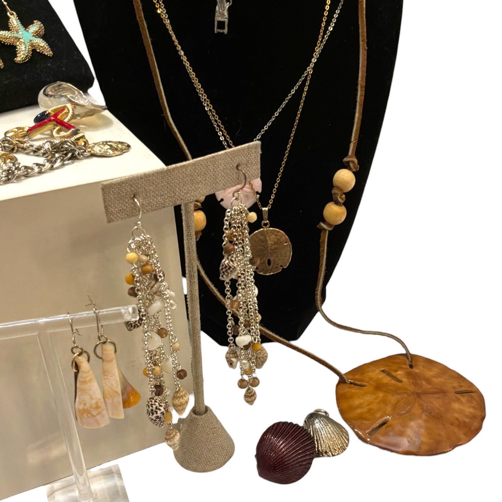 Vintage Costume Jewelry Lot Beach Nautical Sand Dollar Starfish Shell 16+ pcs