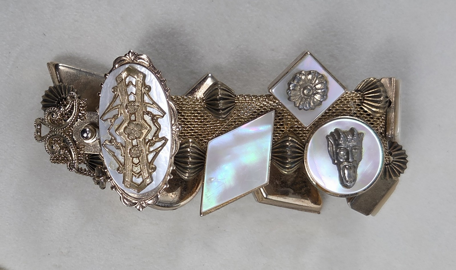 Vintage VICTORIAN ABALONE Goldtone MOTHER OF PEARL Charm Mesh BRACELET 7.5″L