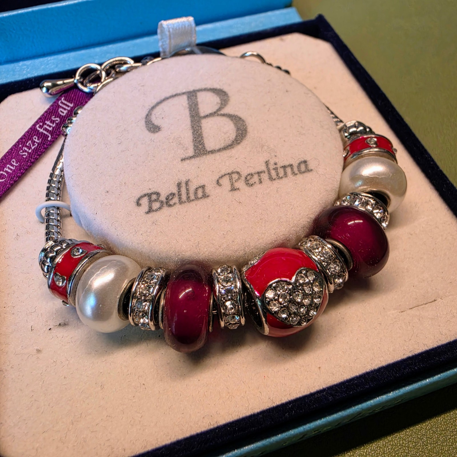 Bella Perlina Red Heart Charm Bracelet Rhinestone Glass Pearl Beads 15g OS Box