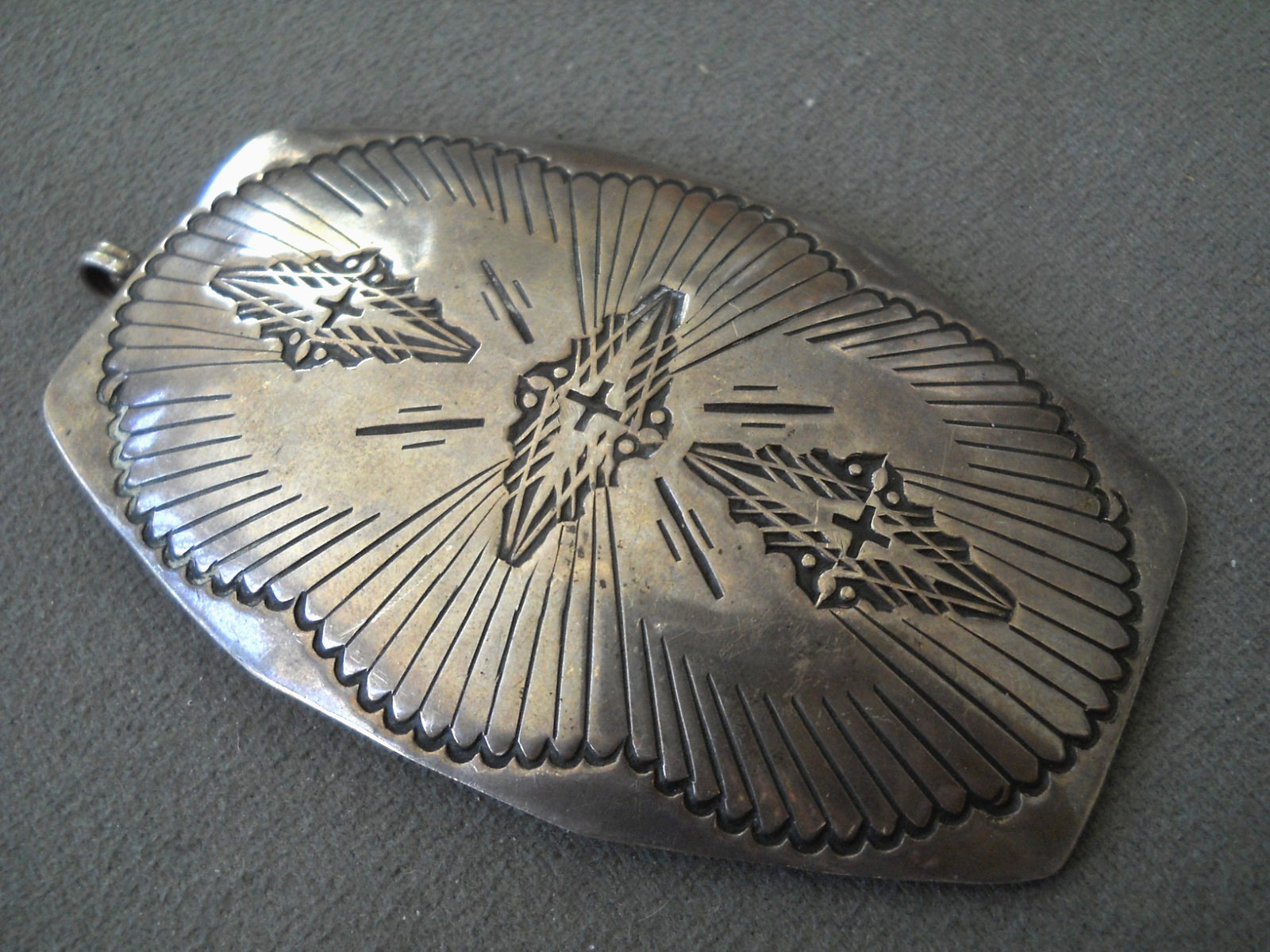 R.A.L YELLOWHORSE Native American Navajo Sterling Silver Chased Pendant 3.8″ 93g