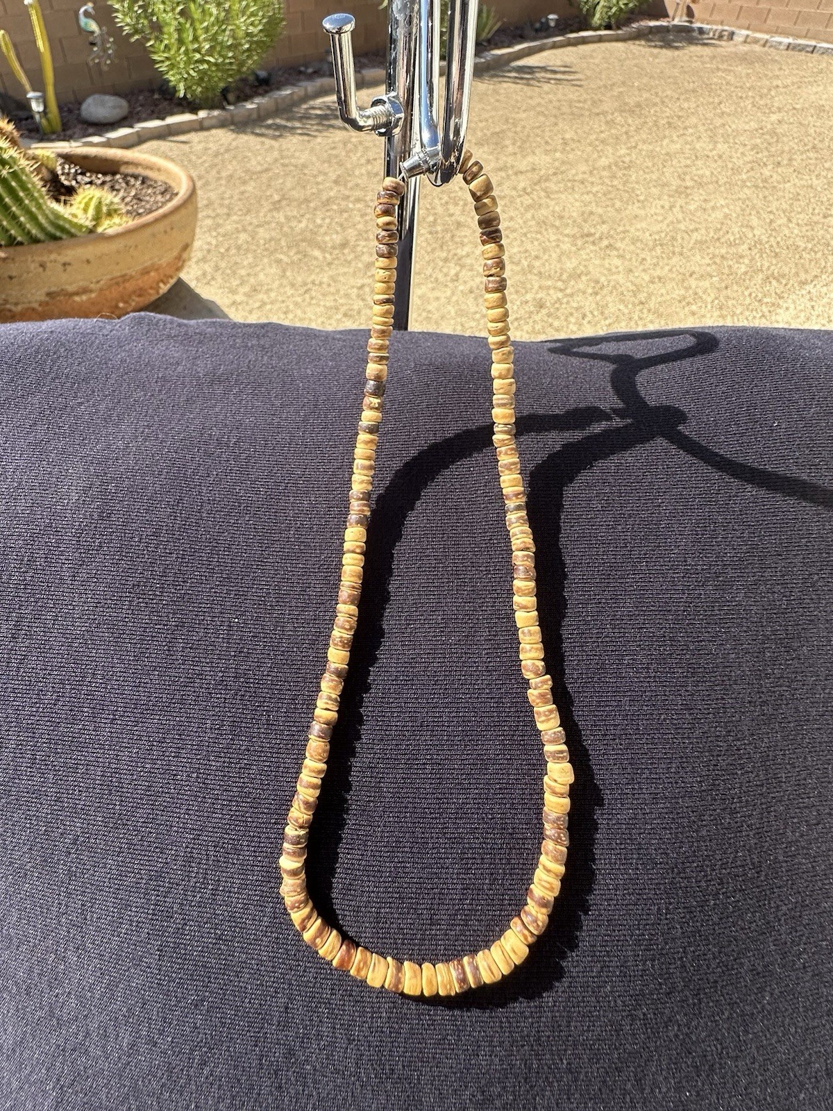Vintage 2000 Authentic Hawaiian Coconut Shell Heishi Bead Necklace – 15″