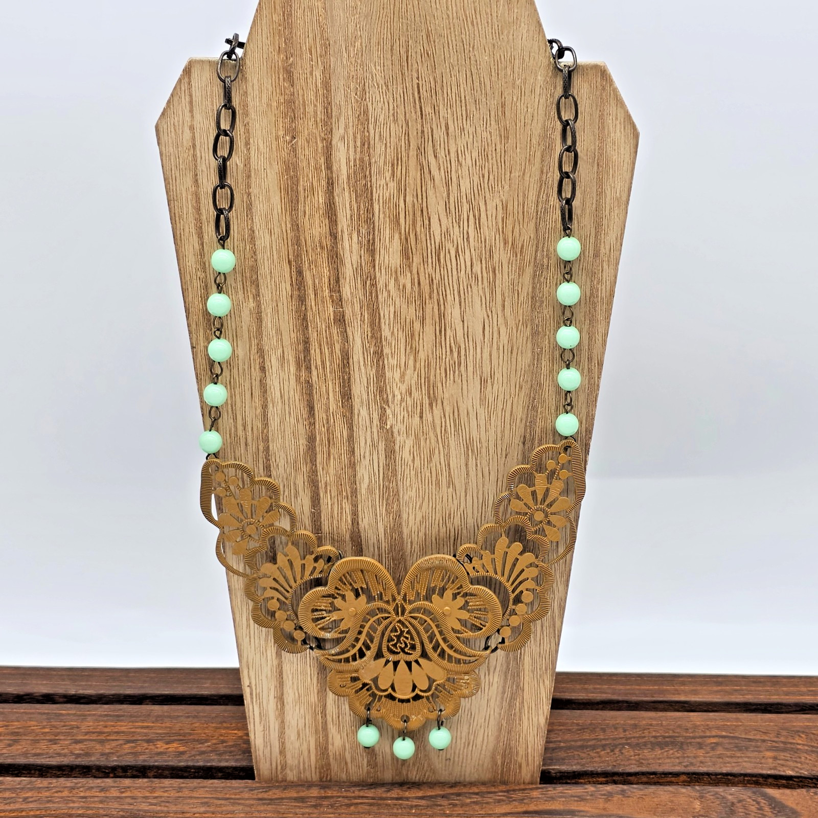 Plunder MAIZIE Bib Necklace Mustard Yellow Floral Lace Mint Green Beads 22”