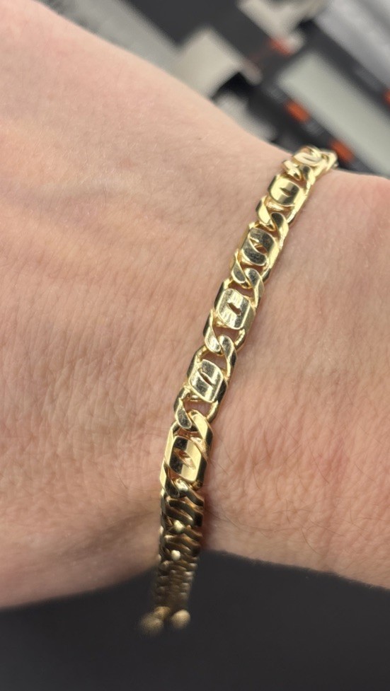 18K Solid Yellow Gold Italian Link Bracelet 21.78 Grams 6.2 MM 9.5 Inch