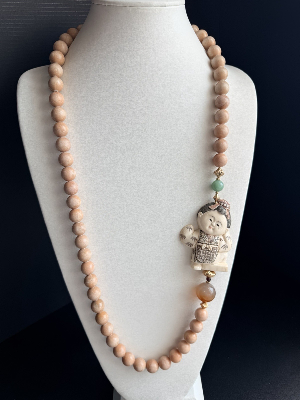 Vintage Necklace Pink Gemstone Flatback Carving Asian Figure 36” RO-DO NOS BL