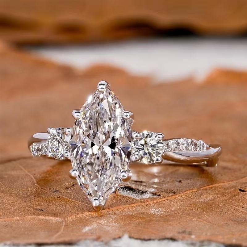 Fashion Women White Plated Oval CZ Sparkling Band Ring Size 6-10 Wedding Engage