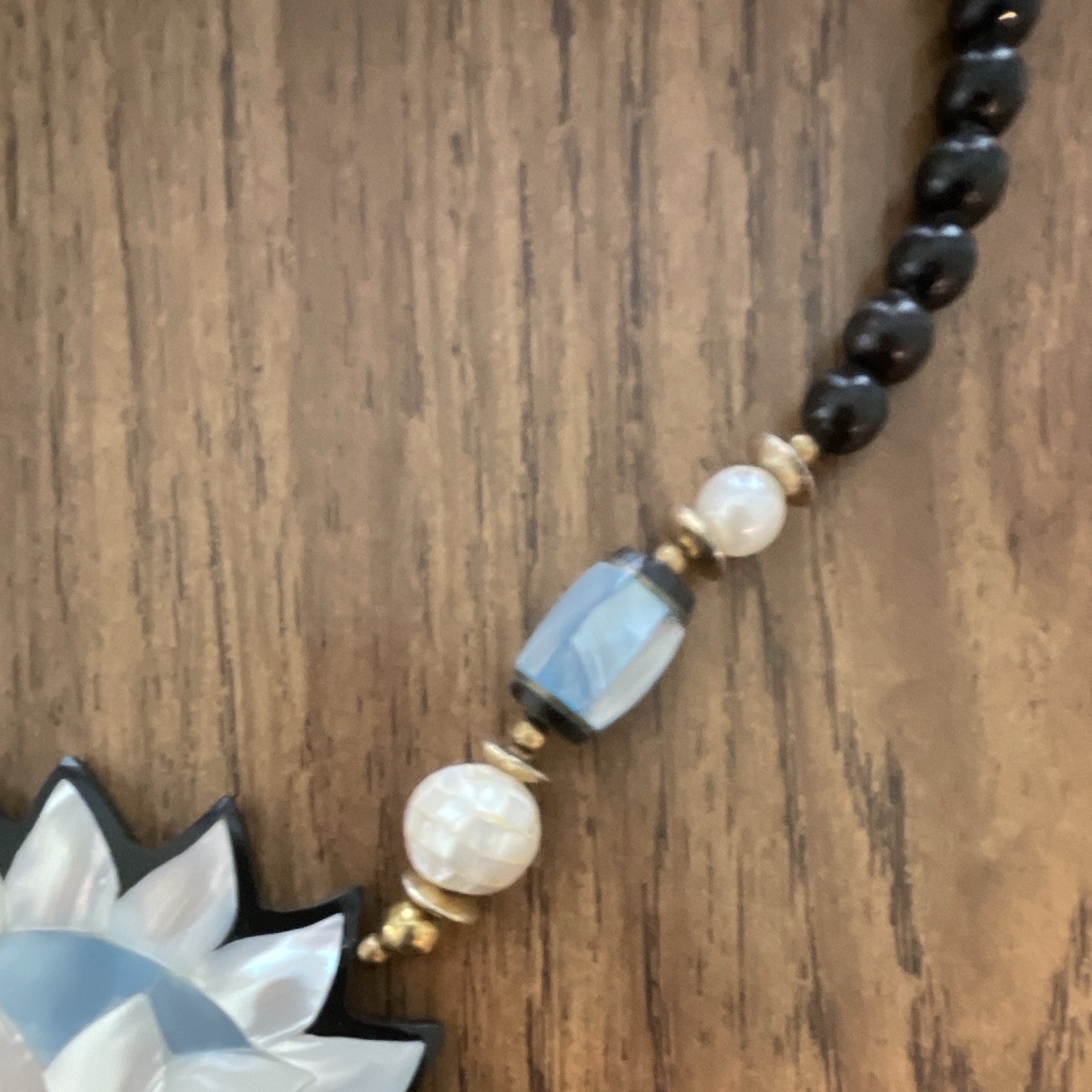 Black Beaded Necklace Blue & White Flower Charm Pendant Gold Tone Barrel