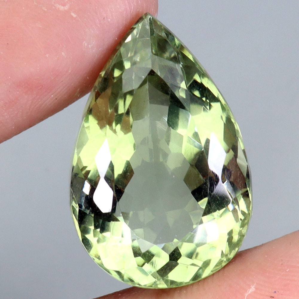 Pear Natural Top Rich Green Amethyst Brazil VVS 17.52ct 21x14mm Gemstone