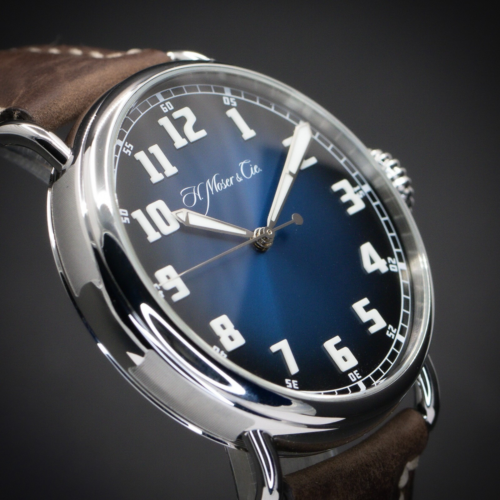 H. Moser & Cie. Heritage Centre Seconds Funky Blue FULL SET 42mm REF 8200-1201