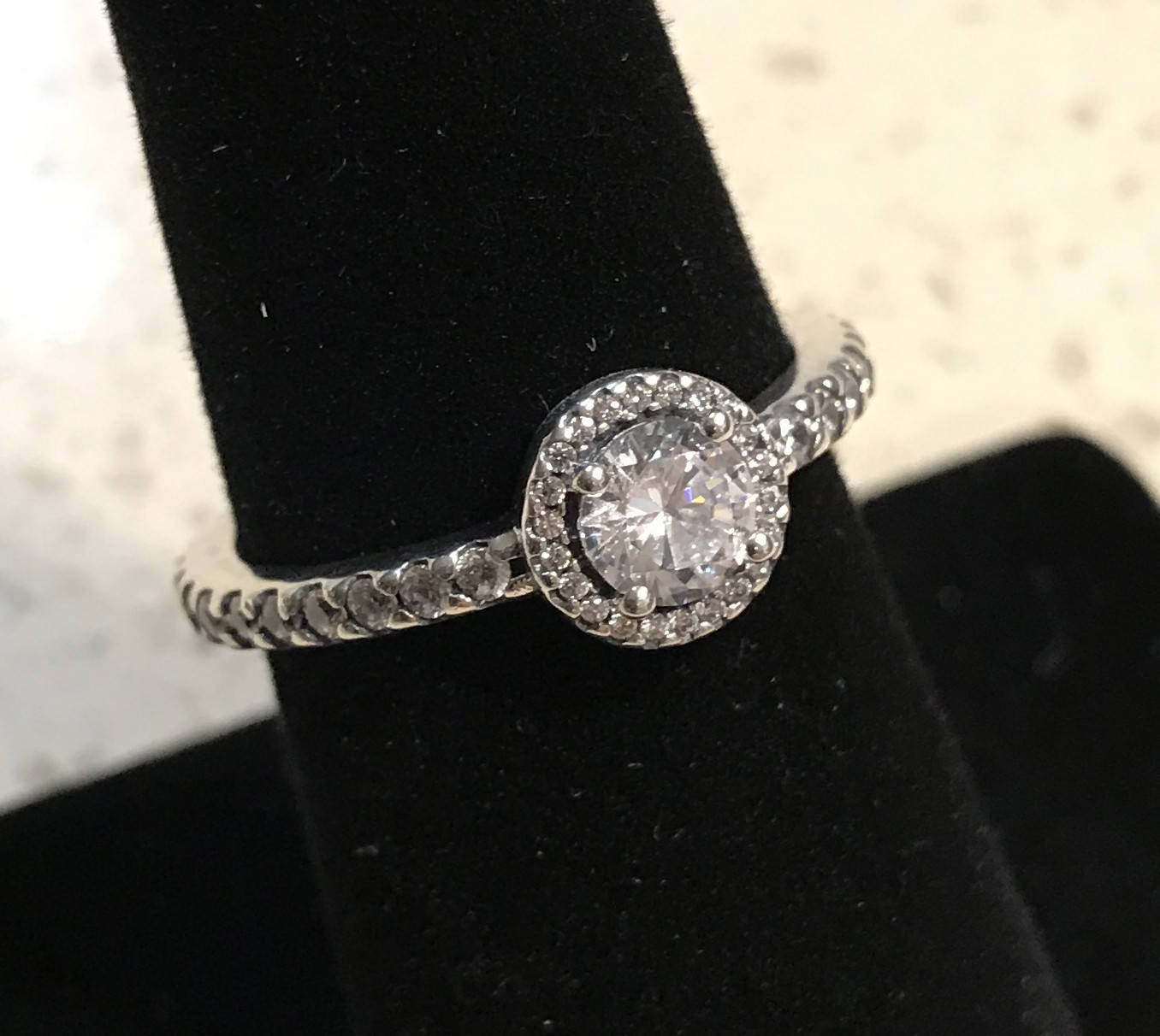 Pandora Classic Elegance Ring #190946CZ +HINGED BOX +Polishing Cloth +Tag