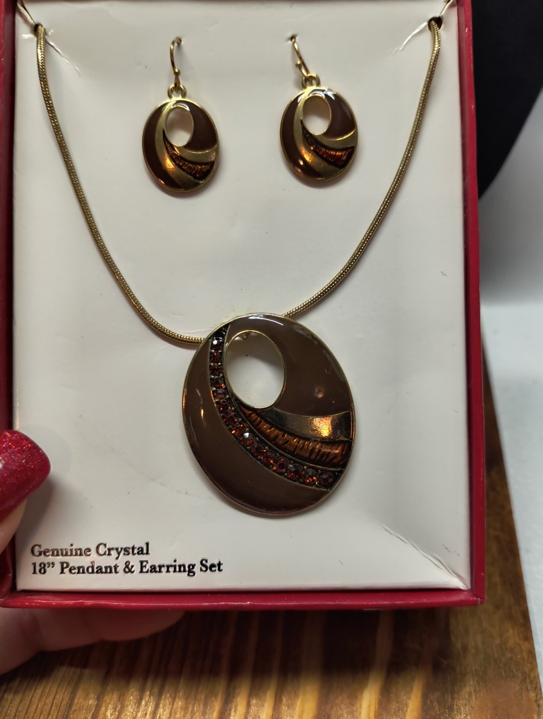 Genuine Crystal Brown Pendant And Earring Set 18 Inch Goldtone #34