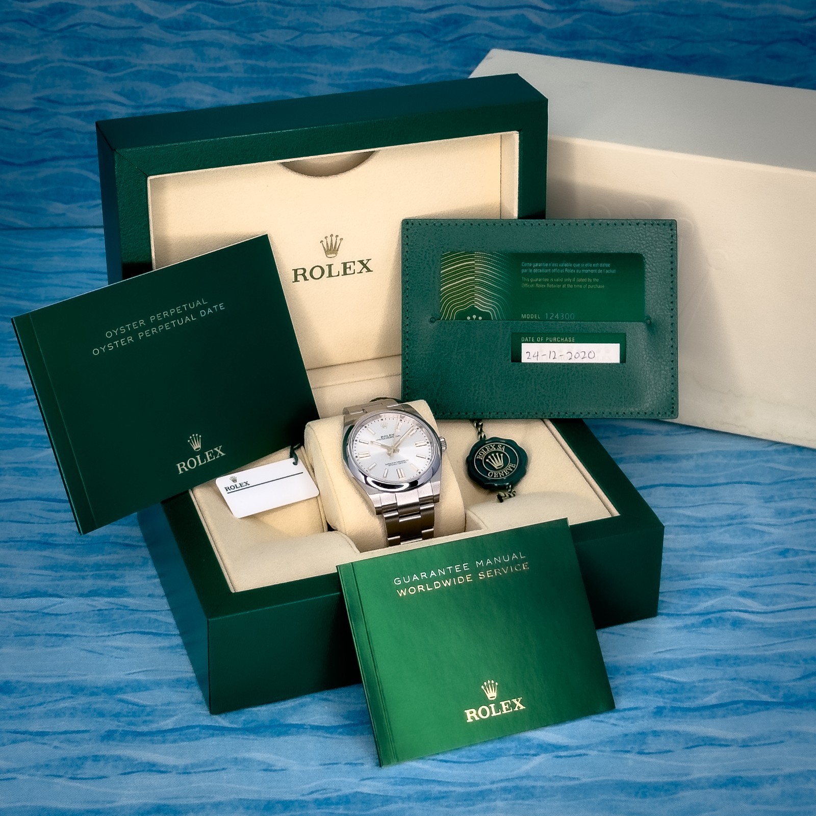 2020 Rolex Oyster Perpetual Silver Dial 41mm 124300 – Full Set