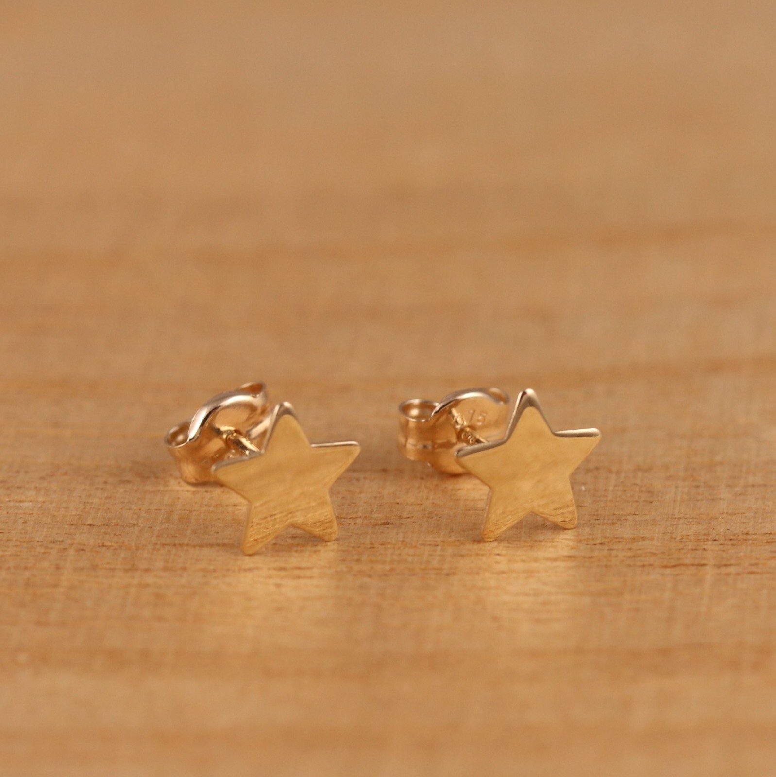 Genuine 9ct Gold Star Stud Earrings Plain Star Earrings a Pair Gift Boxed