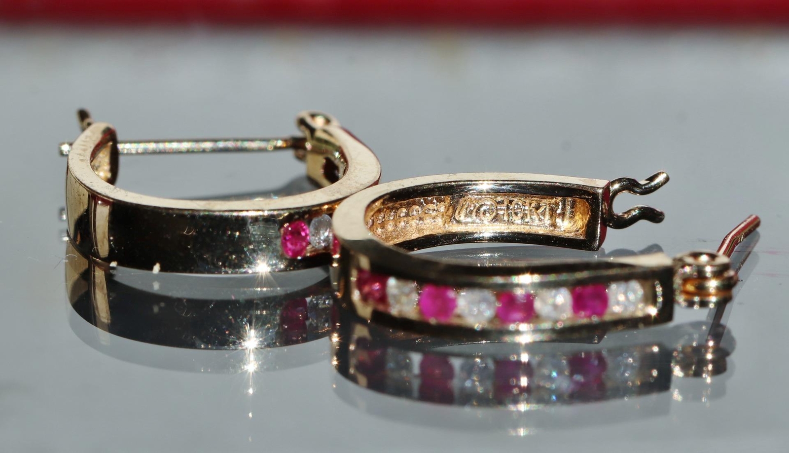 10k yellow gold earrings 0.27ct natural, treated ruby diamond hoop 2.20gr N3634
