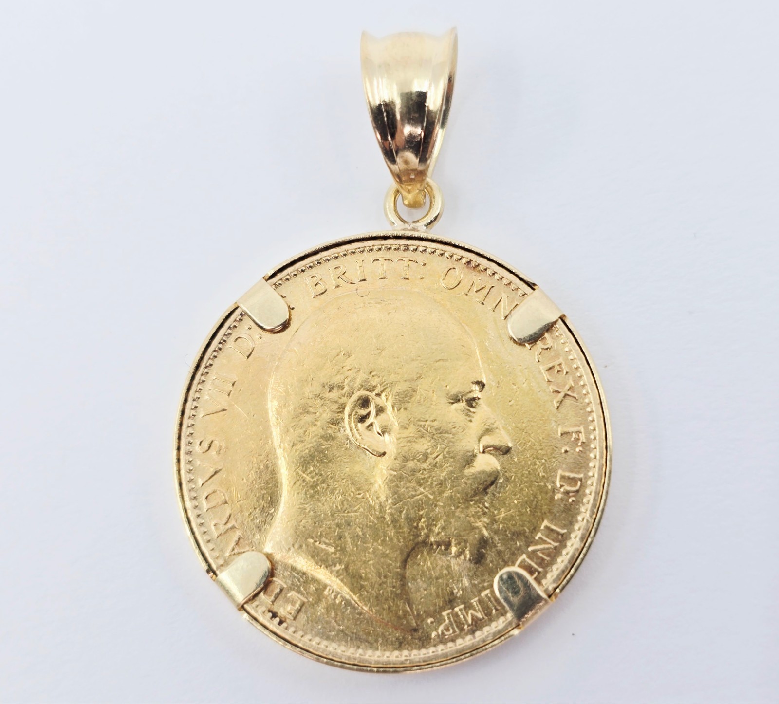 1907 United Kingdom Gold Sovereign Coin London King Edward VII Charm Pendant