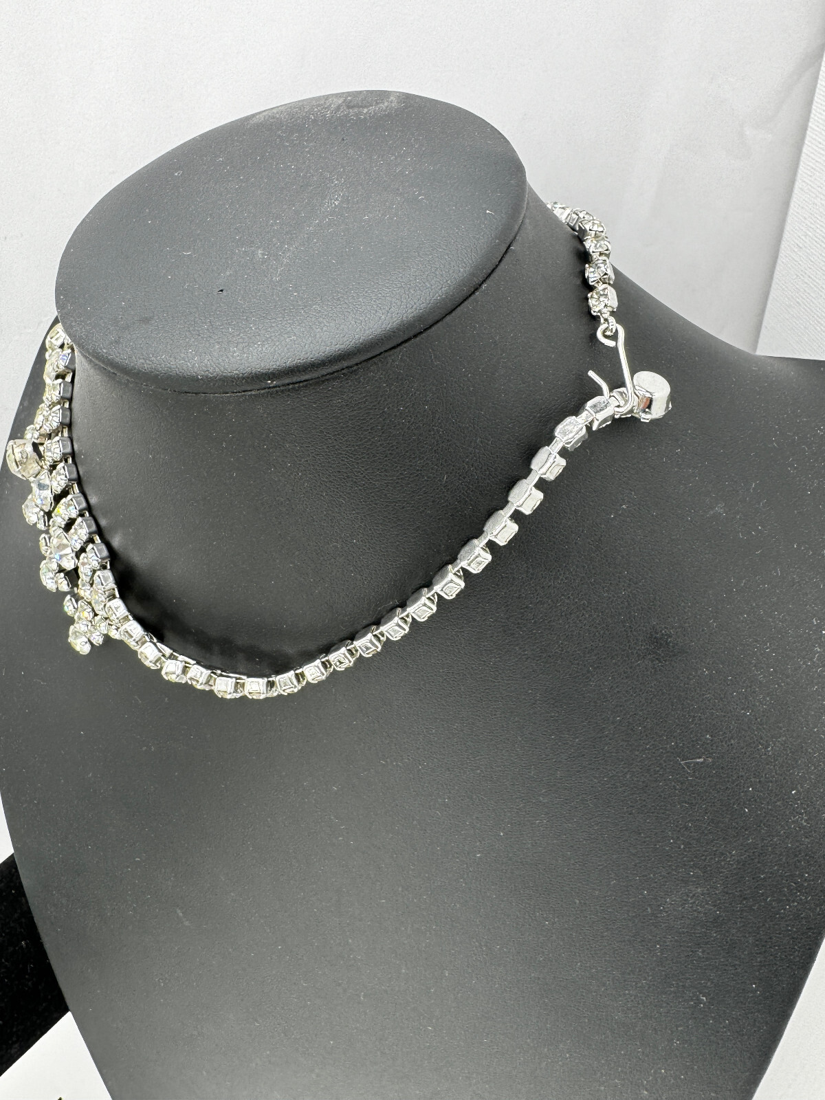 Rhinestone Necklace 16″ choker adjustable Bracelet 8″ Silver Tone Sparkles