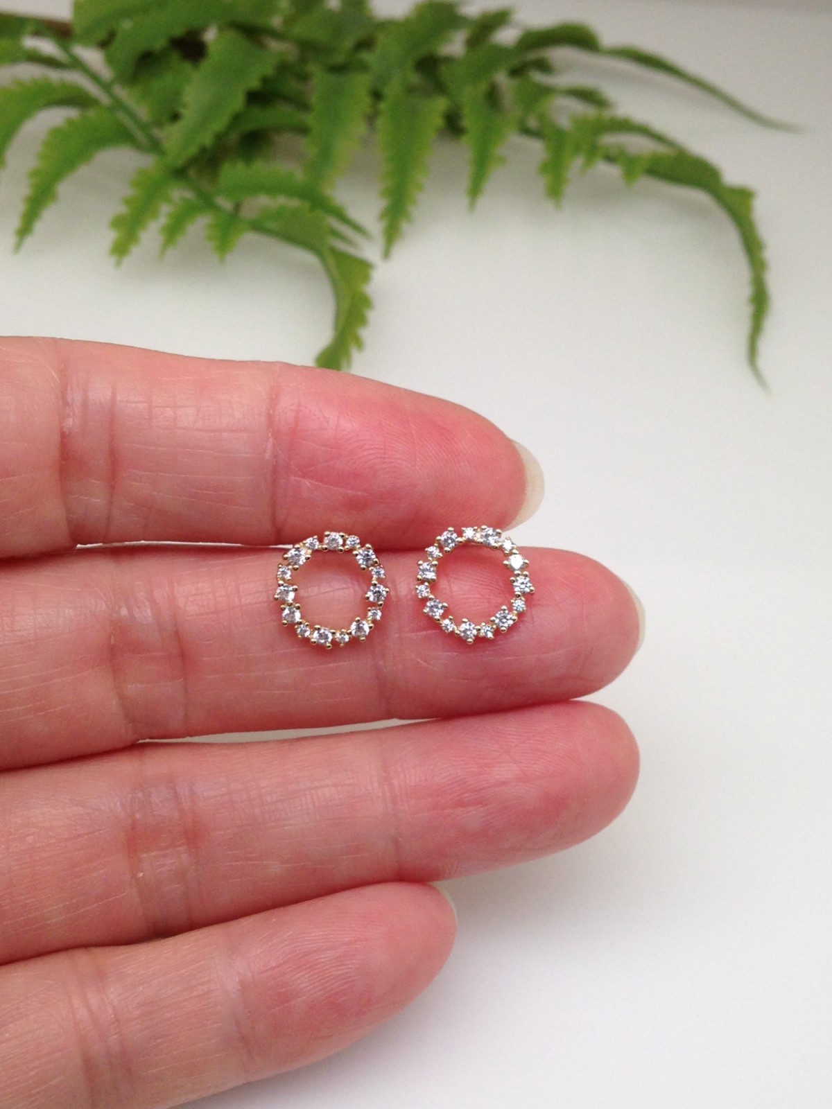 925 Sterling Silver CZ Gold Circle Stud Earrings Women Girls Tiny Studs 9.5mm