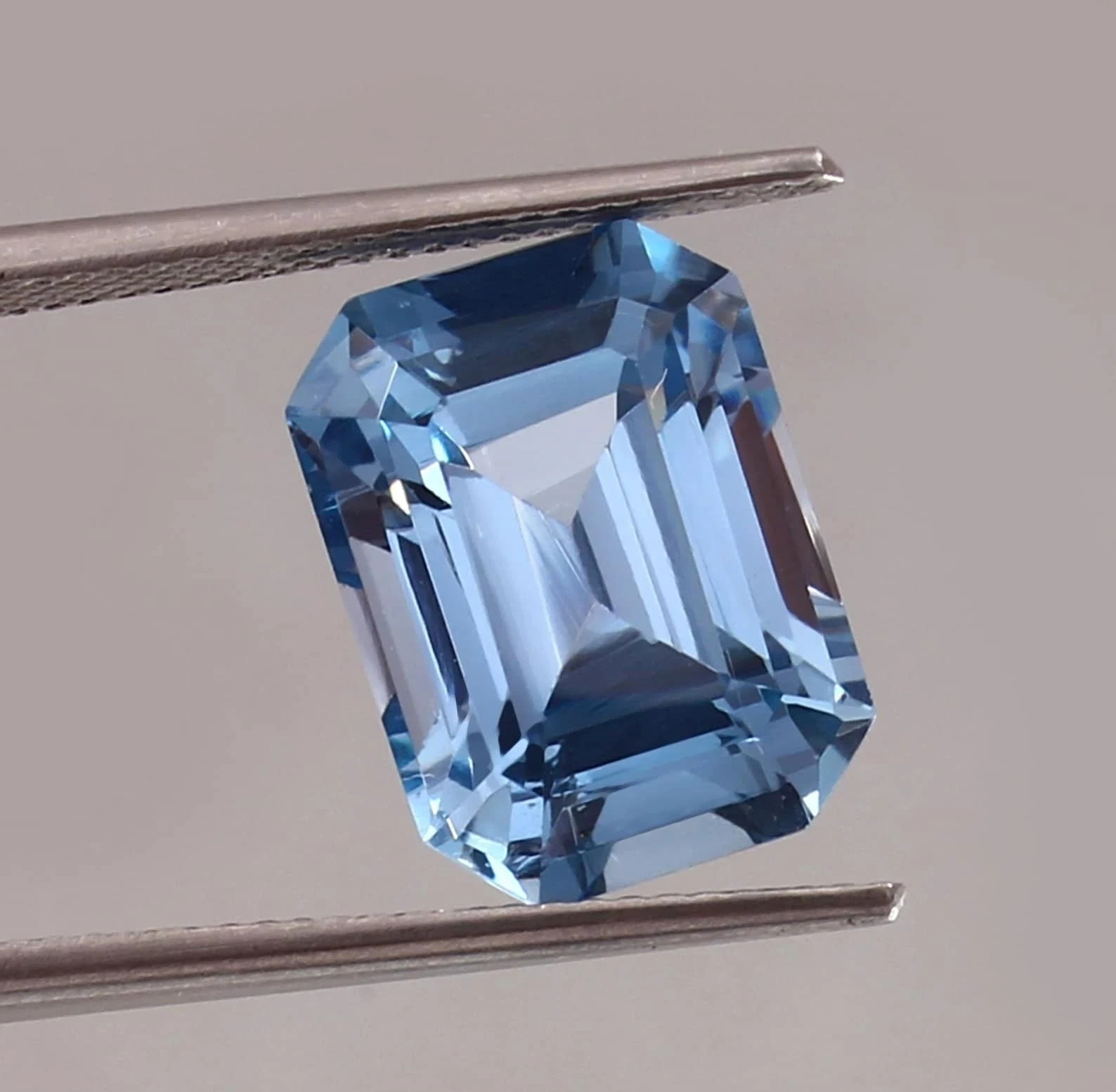 10.2 Ct Certified Natural Santa Maria Blue Aquamarine Emerald Cut Loose Gemstone