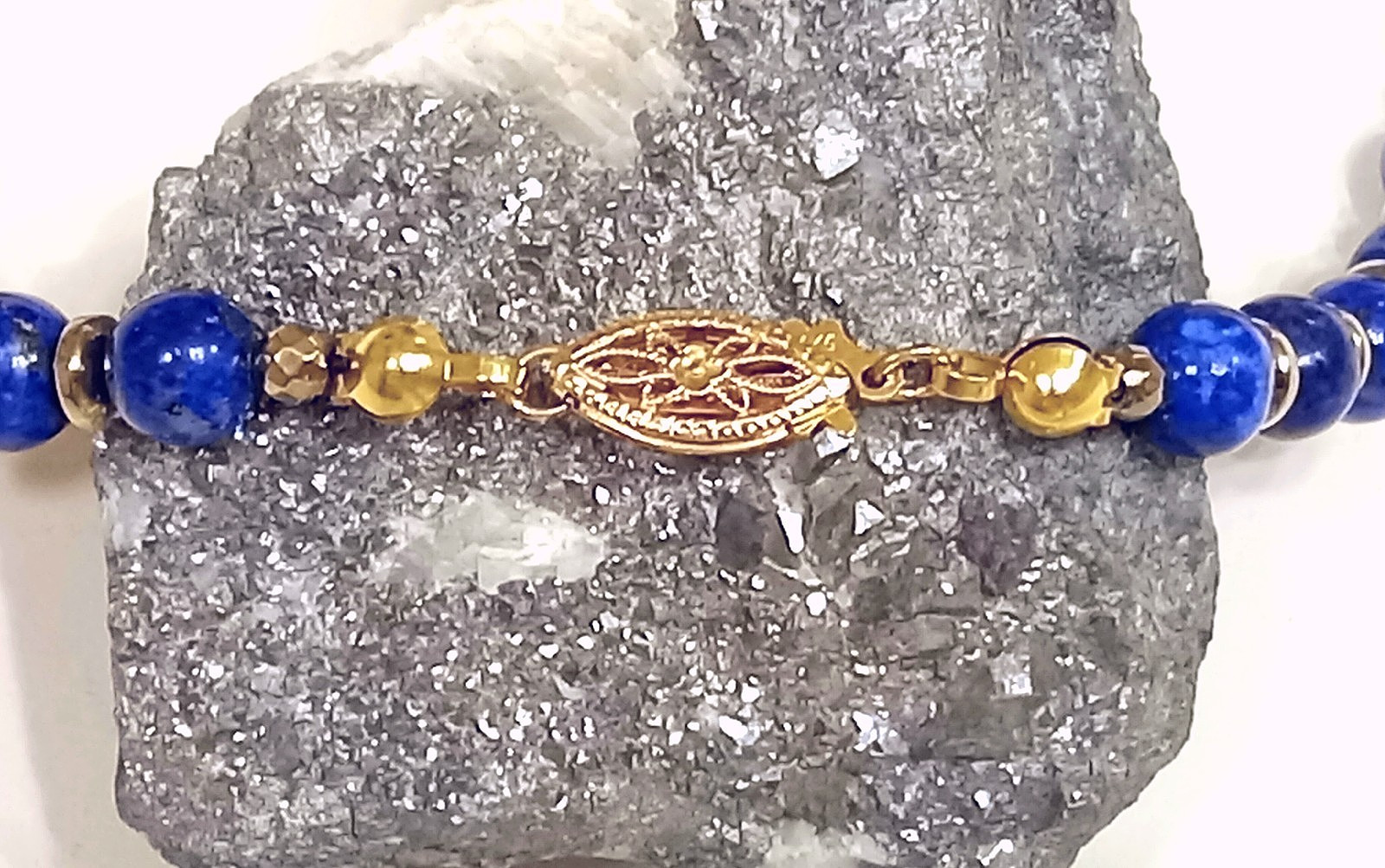 Ladies 6 mm LAPIS & Gold Disc Bracelet 14K GOLD Clasp Knotted CUSTOM LENGTH