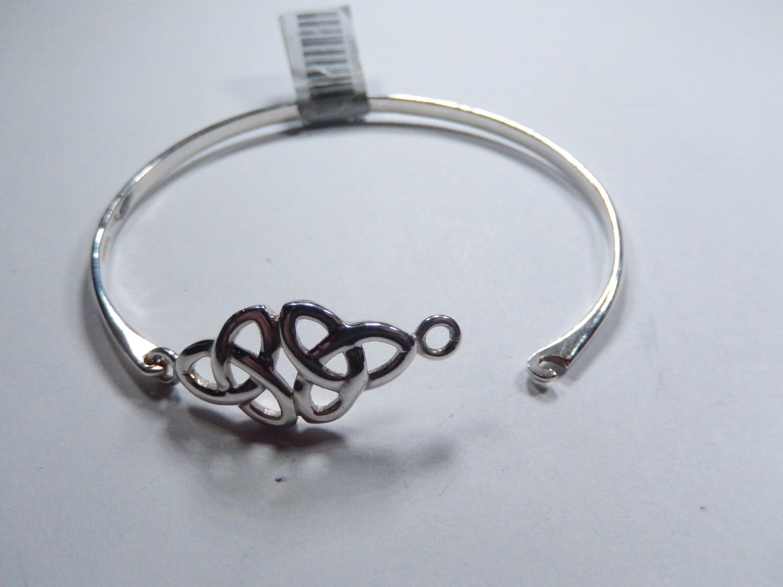 VINTAGE – STERLING SILVER HOOK ON BANGLE BRACELET FITS 6.5″ – 7″ WRIST