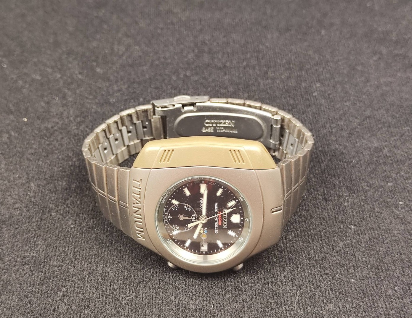 Citizen Eco-Drive 9415-H02004 TA Vintage Titanium Radio-Controlled Men’s Watch