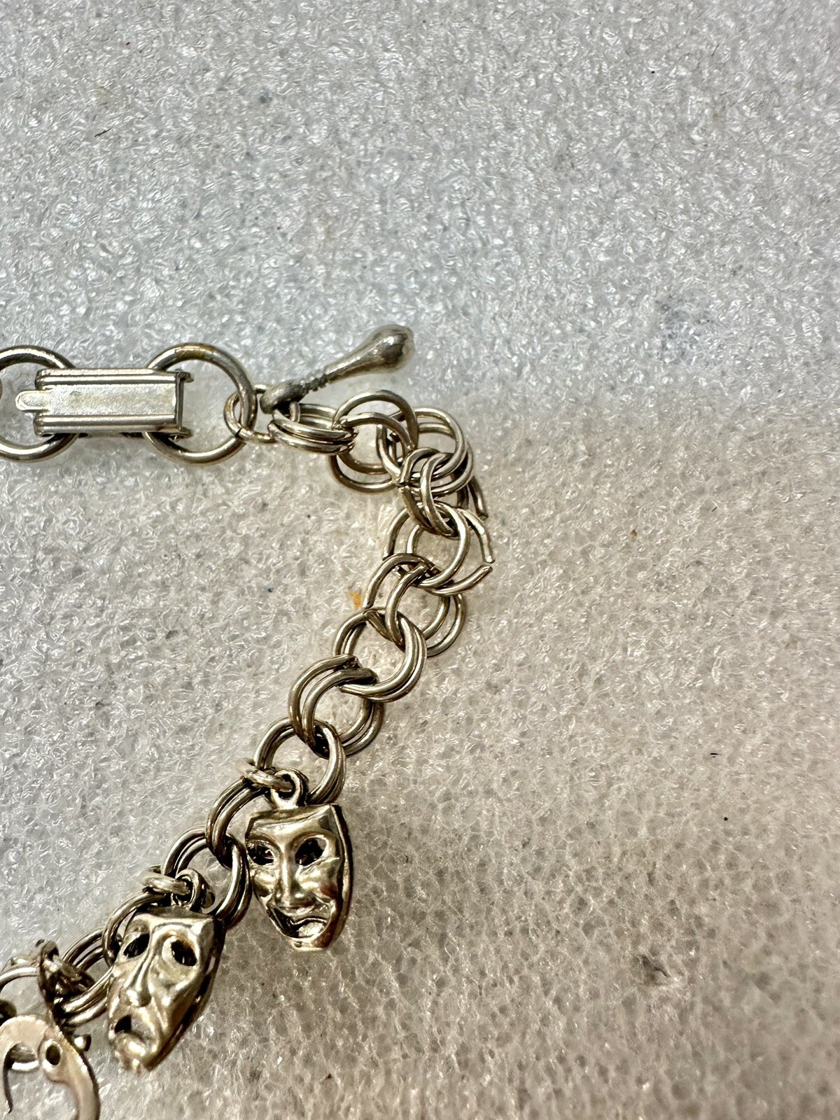 VTG Silver Tone Fold Over Clasp 11 Charms Charm Bracelet