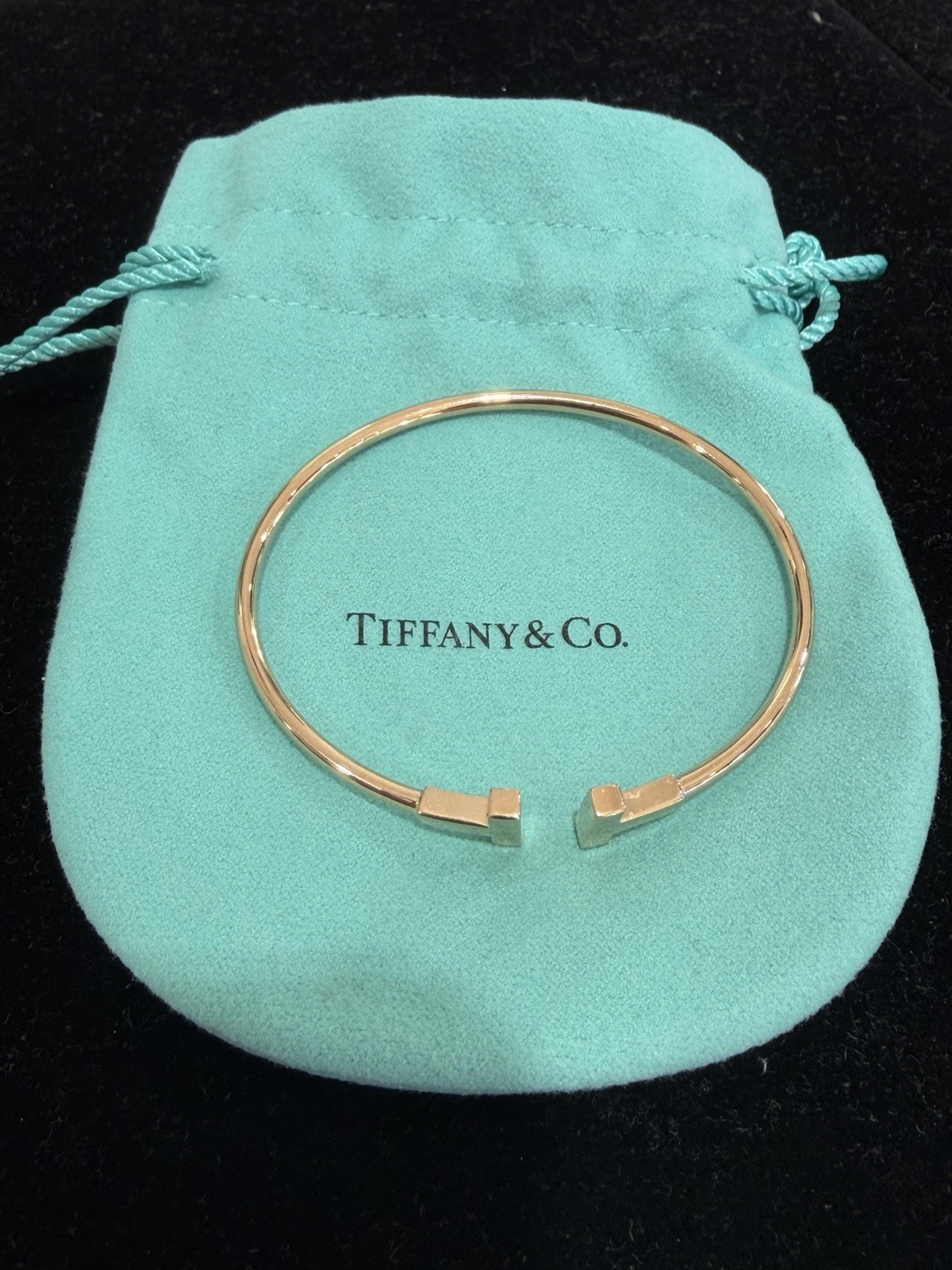 Tiffany & Co. T Wire Bracelet 18k Rose Gold Size Medium 6.25 in
