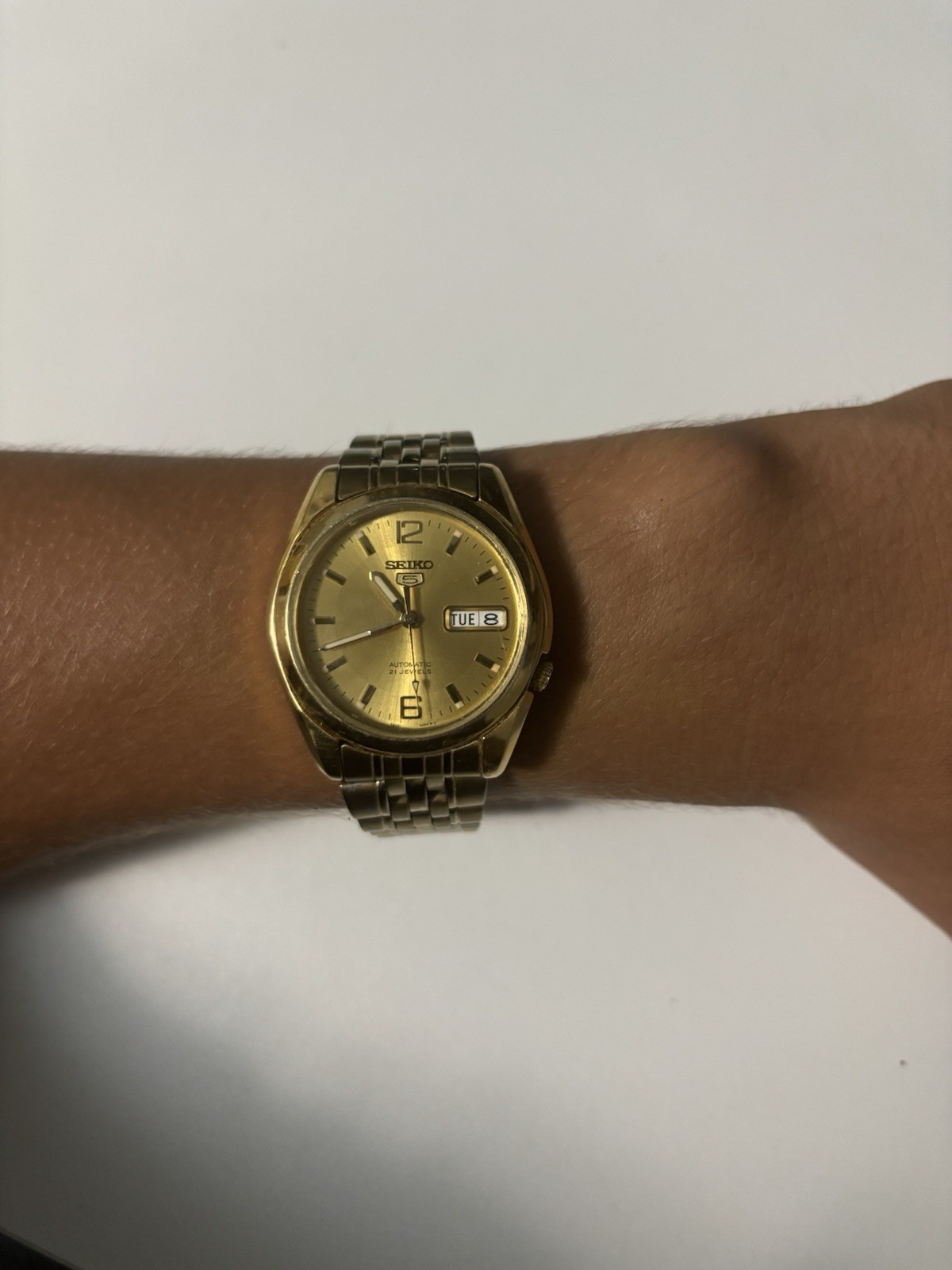 Seiko 5 Automatic 21 Jewels 7S26-01V0 All-Gold Model Day Date Men’s Watch 30 MM