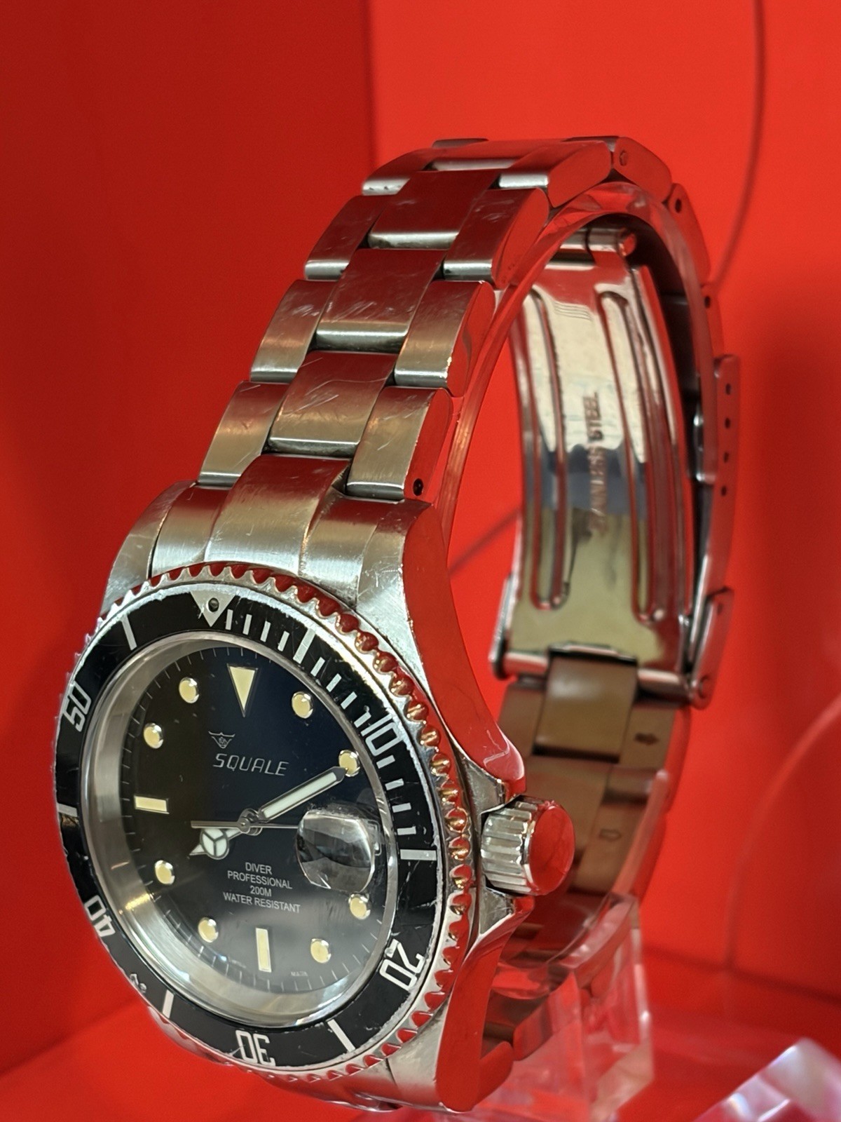 Squale 1545 Swiss Automatic Diver 200m Black Dial Steel Bracelet Date Box