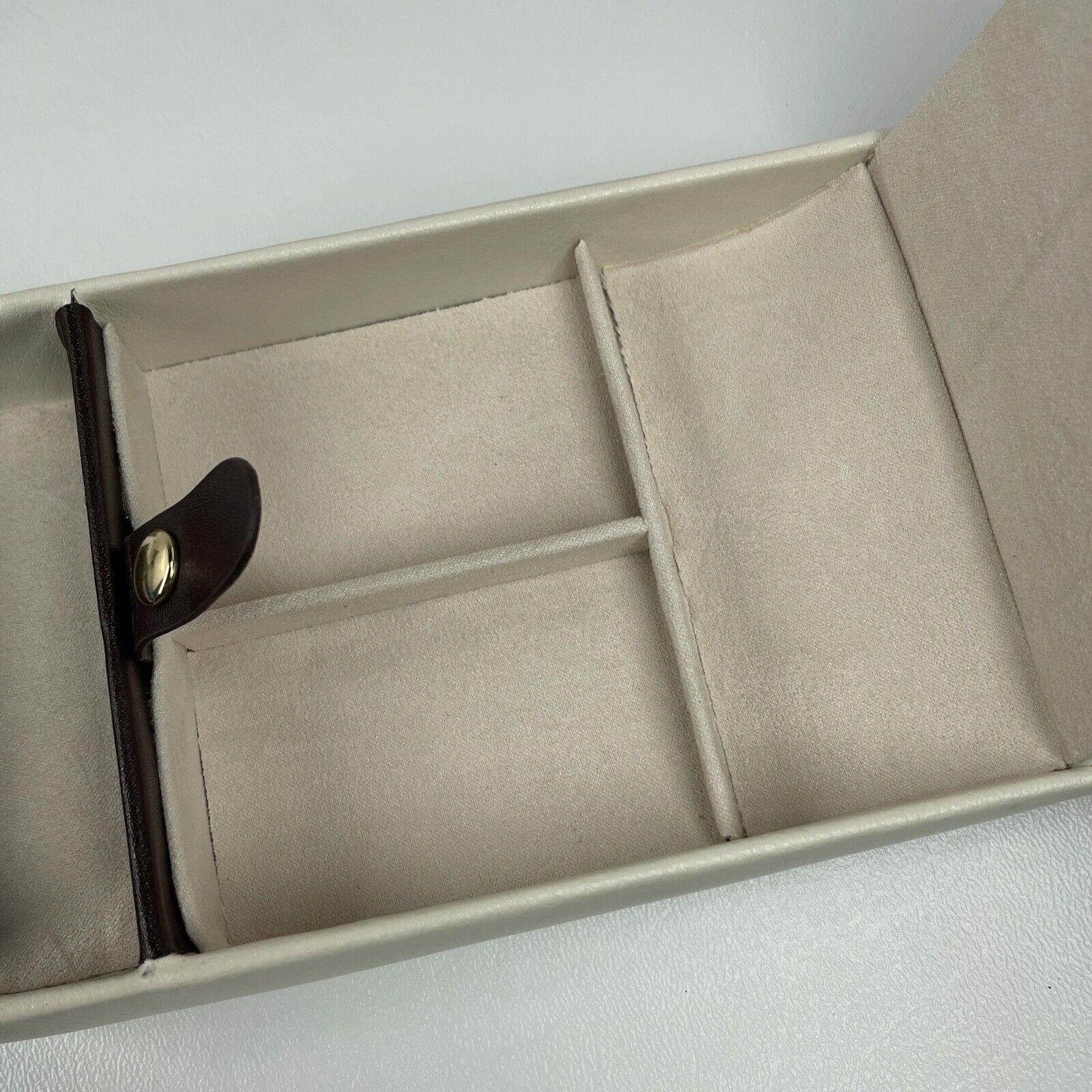 EUC BEY-BERK “Madeline” Ivory & Brown Leather Suede Folding Travel Jewelry Case