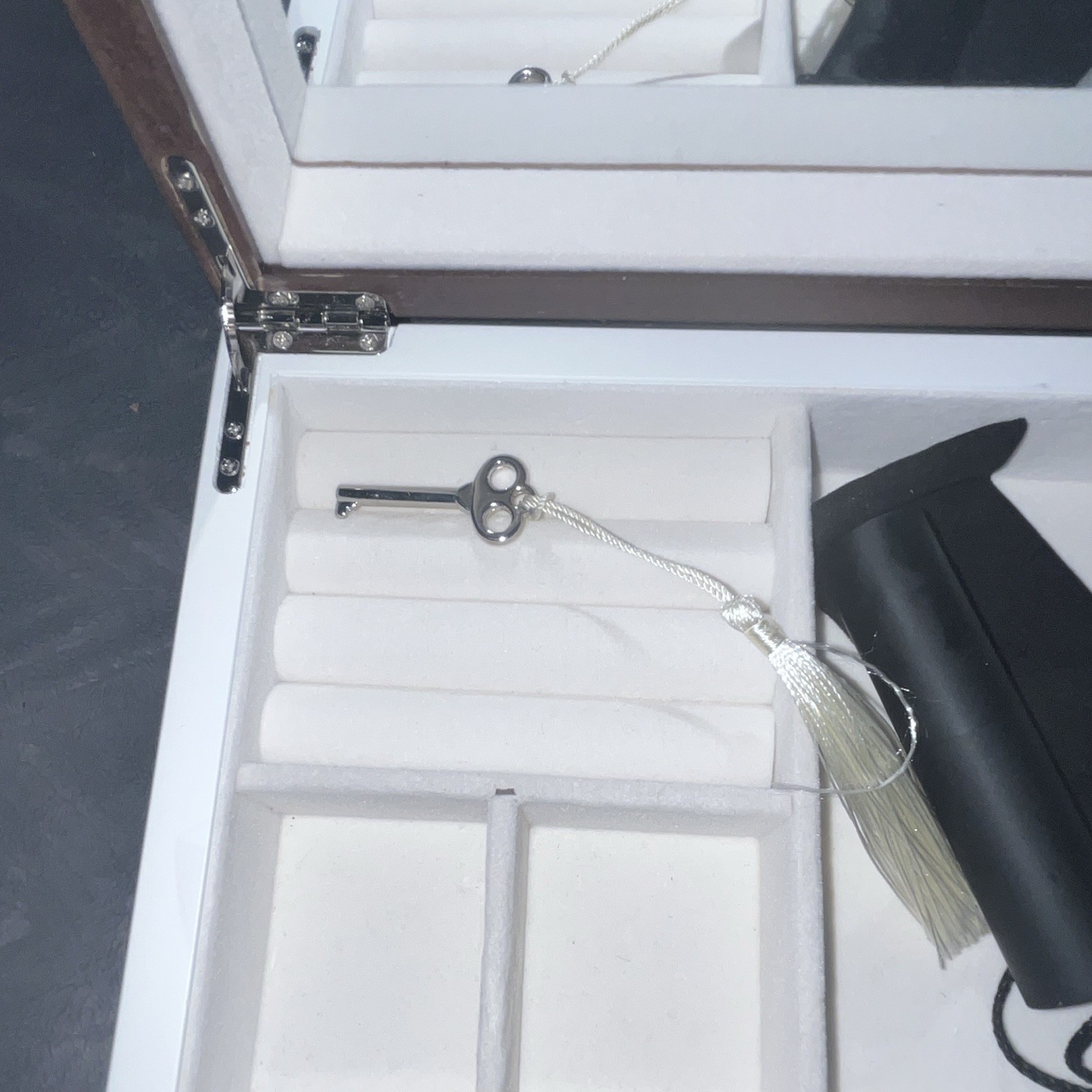 White Brown Wood Jewelry Box w/ Mirror, Key, Soft Lining, w/Scentbird Oil Case
