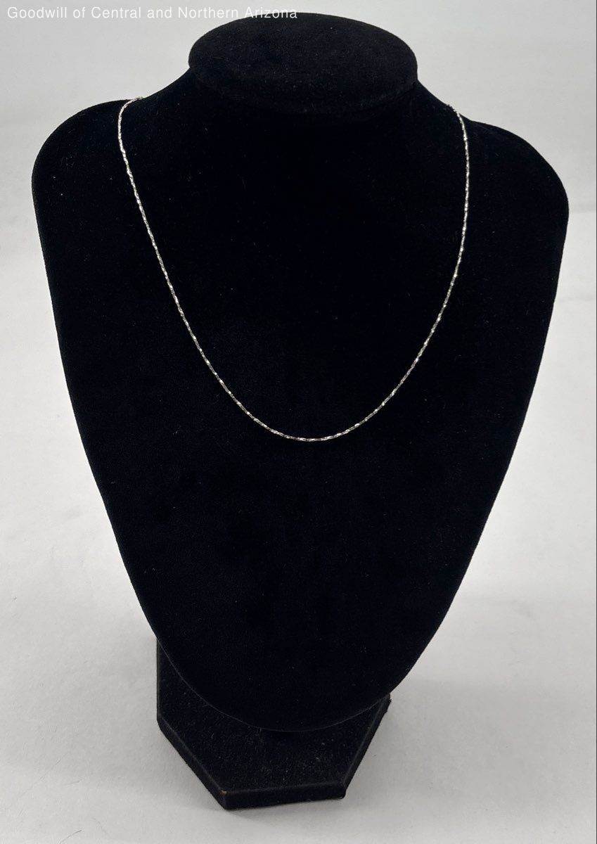 950 Sterling Silver 18″ Necklace 1.72g