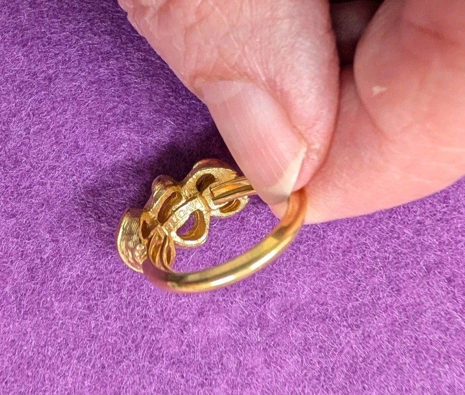 AVON 1972 Vintage Triple Twist Gold Tone Faux Pearl Cocktail Ring Adj #408 Small