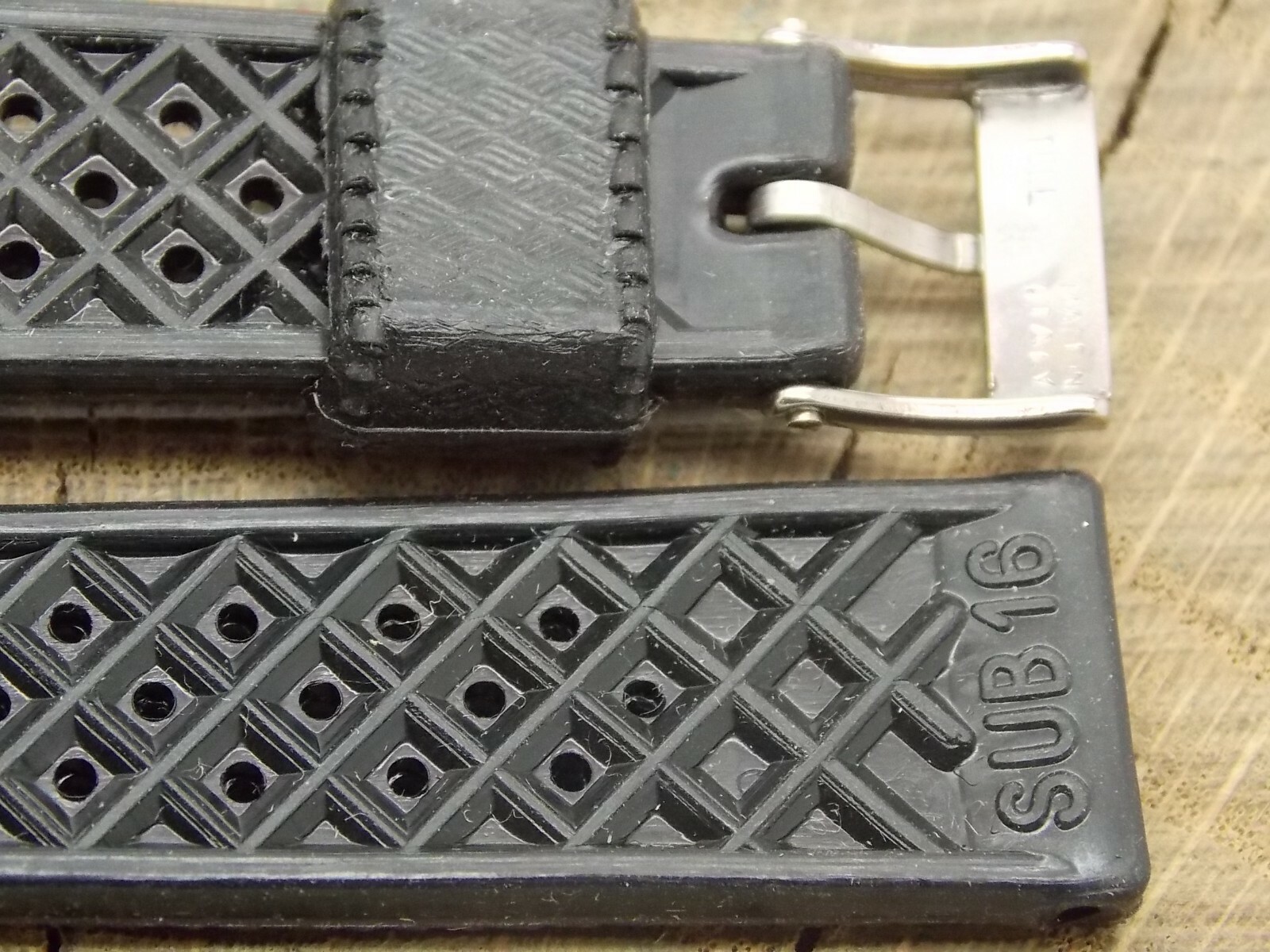 SUB NOS Vintage Unused Black Rubber Watch Band w Silver Tone Buckle 16mm Italian