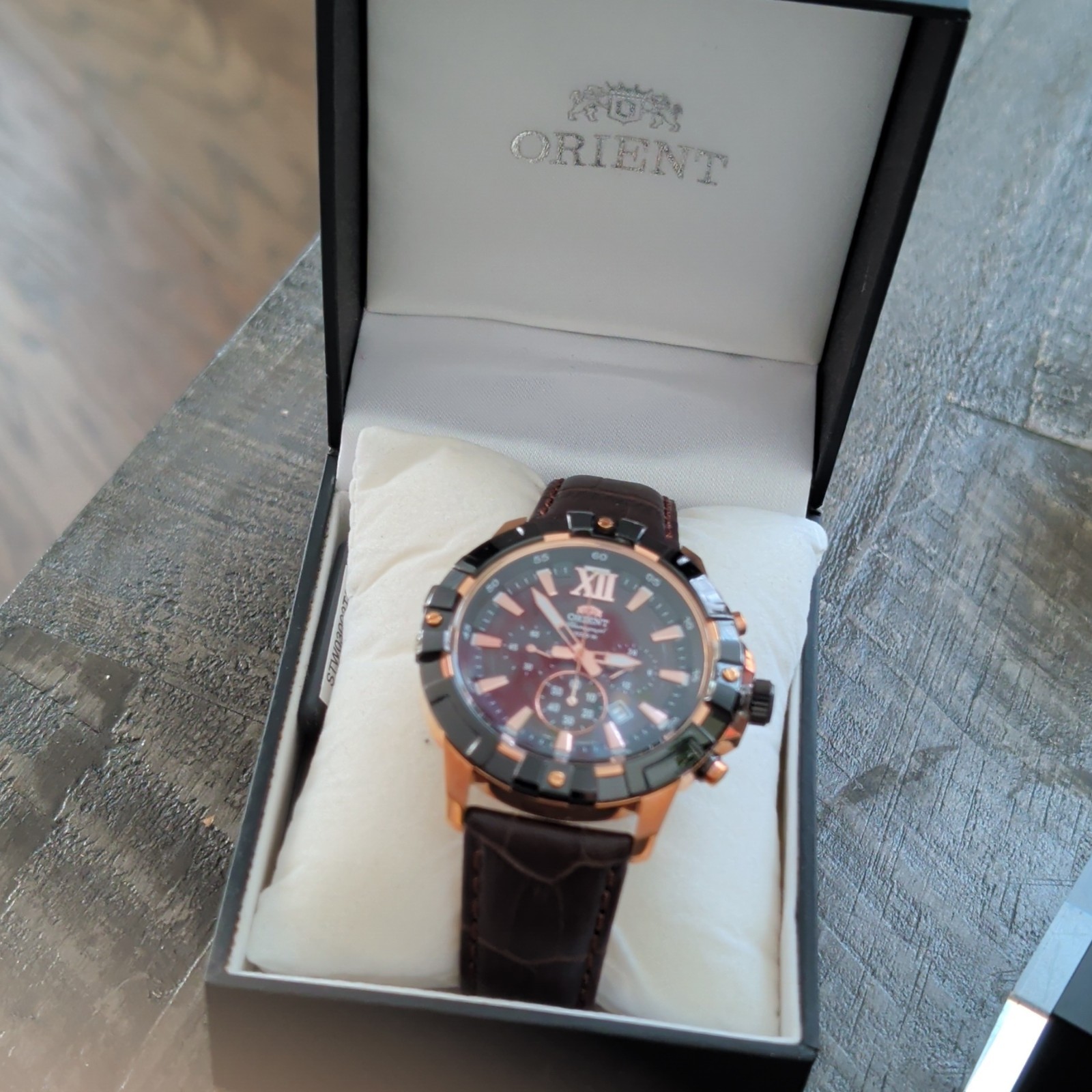 Orient Men’s Quartz Chronograph Date 100m Black Dial Rose Gold Brown Leather