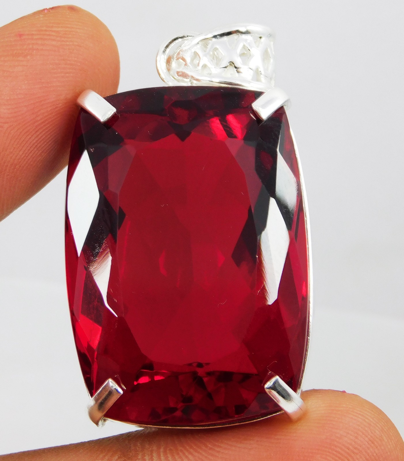 Solid Silver Pendant 97.70 Ct Natural Red Topaz Cushion Cut Certified Gemstone