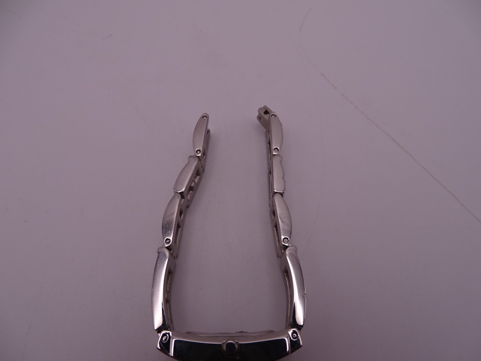 Guess I90220I1 Stainless Steel Quartz Women’s Watch, Untested