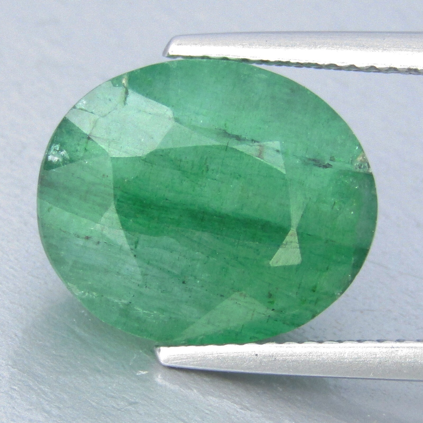 8.86Cts Amazing Natural Green Beryl Emerald 14.6×12.3mm Oval Shape Collection
