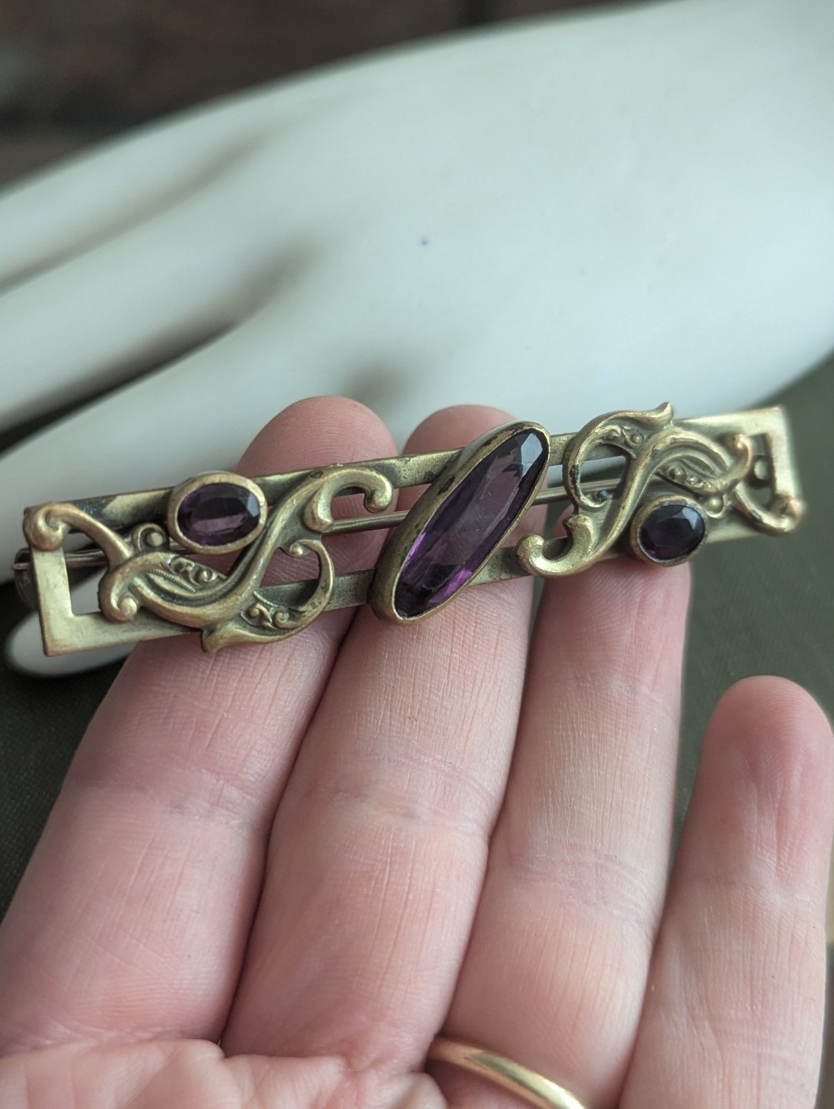 Edwardian Art Nouveau Gold Tone Floral brooch Faux Amethyst Stone Large C Clasp